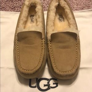 *New UGG Slippers*